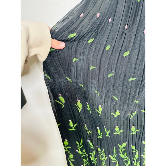 SABINA MUSAYEV Black Red Floral Front Twist Cutout Selina Dress size Medium - Picture 10 of 13